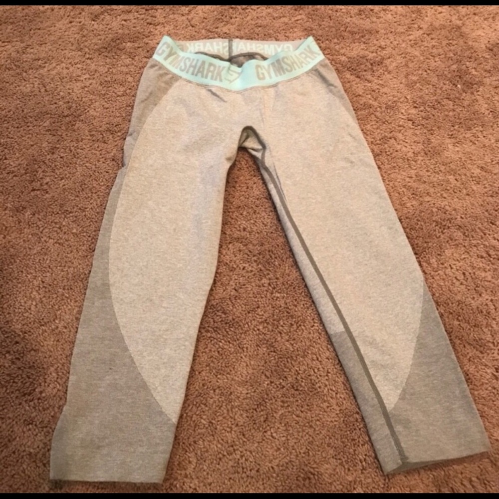 Gymshark flex capri leggings size small